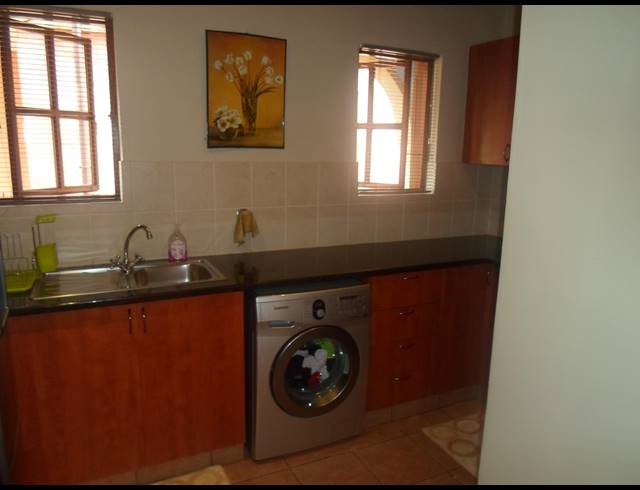 2 BEDROOM DUPLEX RENTED IN PLANTATIONS ESTATE